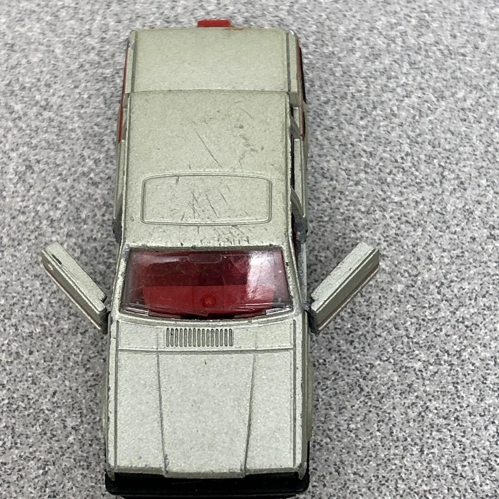 Vintage Majorette 230 Volvo 760 GLE silver. Made in France. Metal‎ 1/61 No. 230